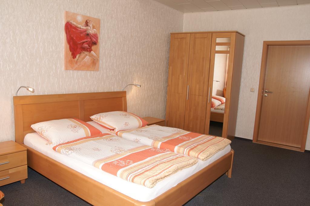 Hotel Alte Winzerschenke Bruttig-Fankel Exteriér fotografie